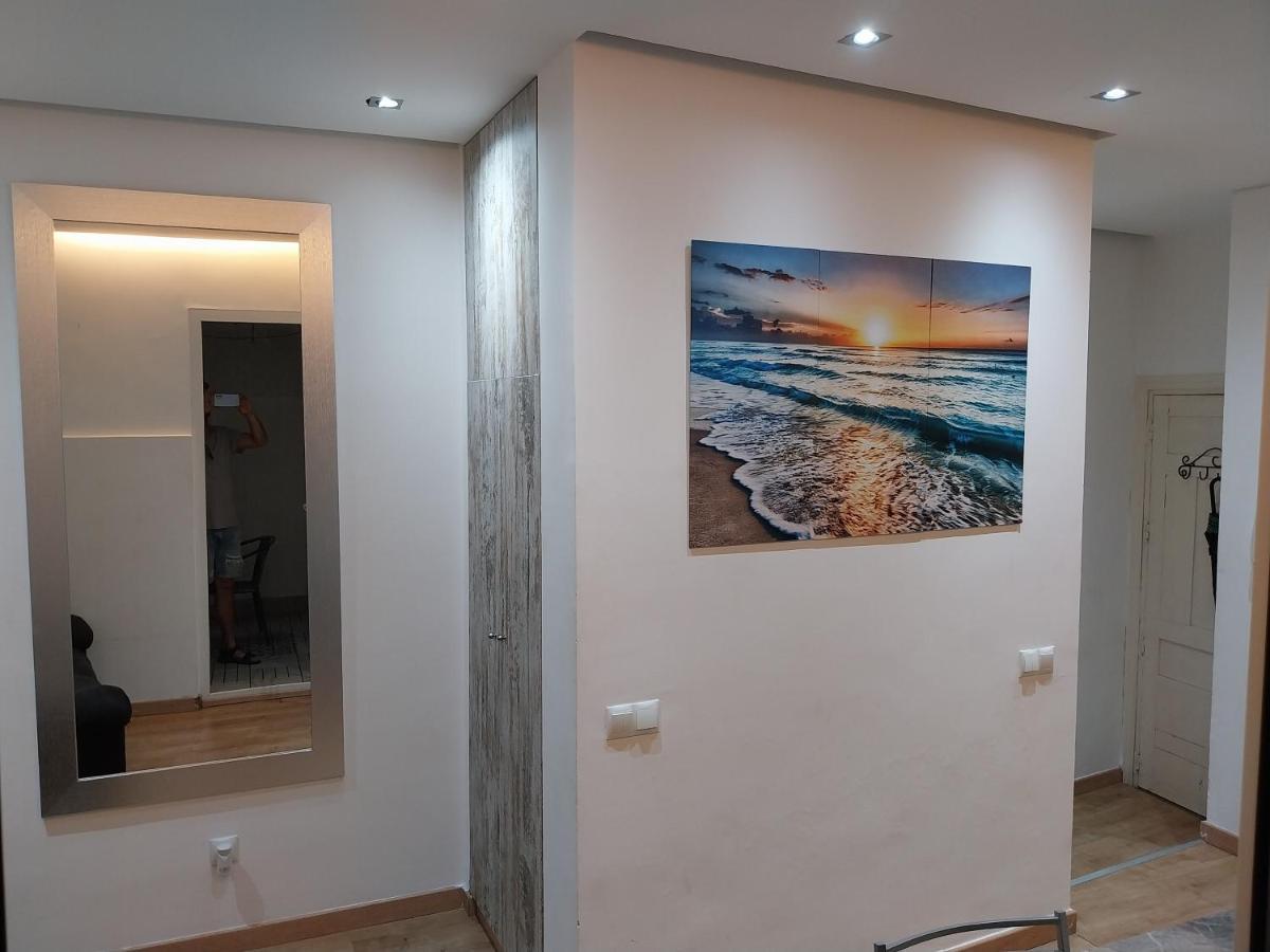 Centrico Apartamento Con Patio Madrid Eksteriør billede