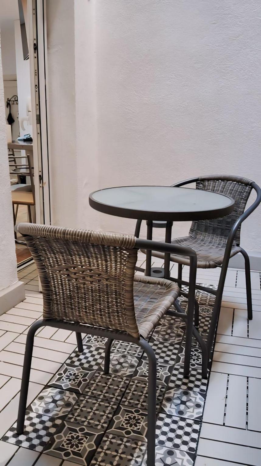 Centrico Apartamento Con Patio Madrid Eksteriør billede